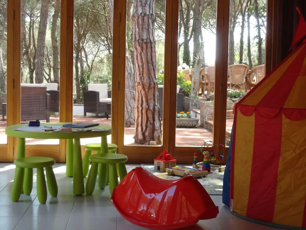 Hotel Garbi Calella De Palafrugell 3*,